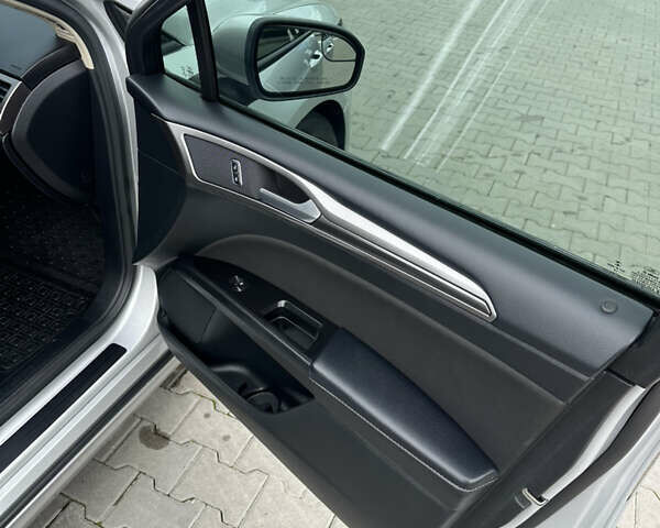 Сірий Форд Фьюжен, об'ємом двигуна 2.5 л та пробігом 110 тис. км за 13200 $, фото 19 на Automoto.ua