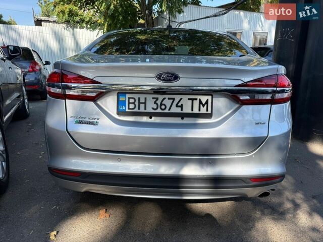 Сірий Форд Фьюжен, об'ємом двигуна 2 л та пробігом 80 тис. км за 11300 $, фото 7 на Automoto.ua