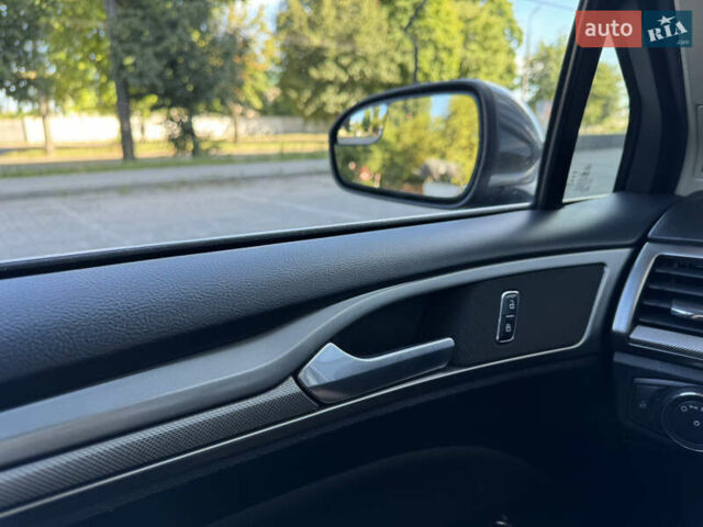 Сірий Форд Фьюжен, об'ємом двигуна 2.5 л та пробігом 166 тис. км за 12500 $, фото 7 на Automoto.ua