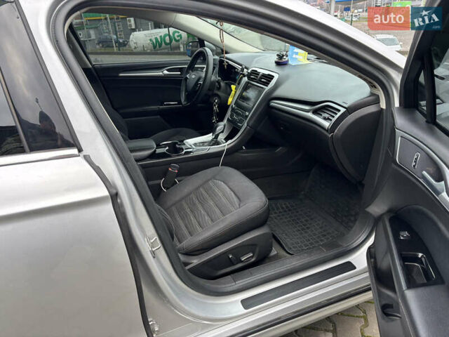 Серый Форд Фьюжн, объемом двигателя 2.49 л и пробегом 210 тыс. км за 10700 $, фото 12 на Automoto.ua