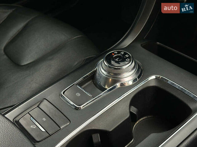 Серый Форд Фьюжн, объемом двигателя 2 л и пробегом 148 тыс. км за 15990 $, фото 32 на Automoto.ua