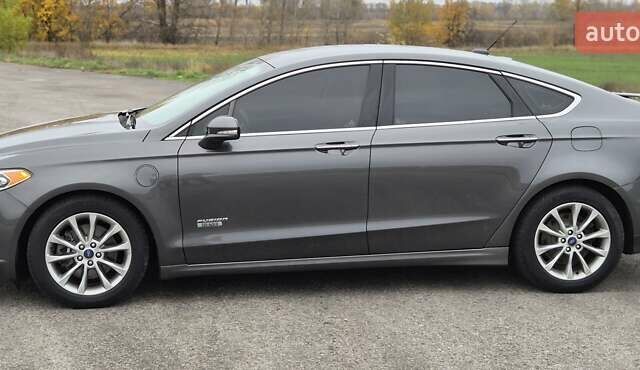 Форд Фьюжн 2016 в Полтаве на Automoto.ua Серый Форд Фьюжн, объемом двигателя 2 л и пробегом 220 тыс. км за 13500 $, фото 16 на Automoto.ua