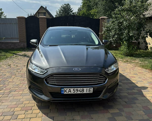 Серый Форд Фьюжн, объемом двигателя 1.5 л и пробегом 133 тыс. км за 10300 $, фото 1 на Automoto.ua