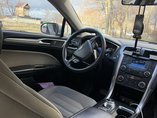 Серый Форд Фьюжн, объемом двигателя 2.5 л и пробегом 105 тыс. км за 11000 $, фото 3 на Automoto.ua