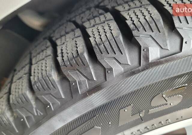 Сірий Форд Фьюжен, об'ємом двигуна 2.5 л та пробігом 128 тис. км за 9500 $, фото 17 на Automoto.ua