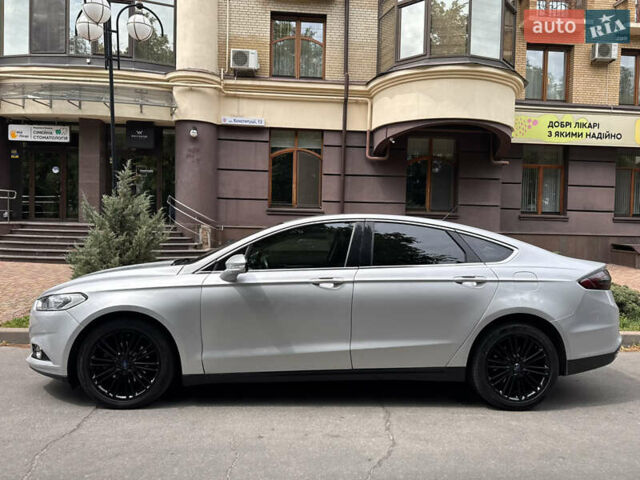 Серый Форд Фьюжн, объемом двигателя 2 л и пробегом 162 тыс. км за 11000 $, фото 5 на Automoto.ua