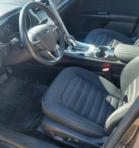 Сірий Форд Фьюжен, об'ємом двигуна 2 л та пробігом 114 тис. км за 11999 $, фото 6 на Automoto.ua