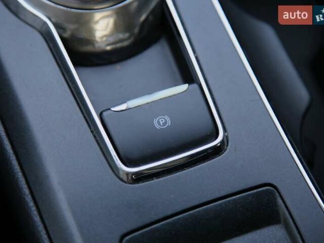 Серый Форд Фьюжн, объемом двигателя 2.49 л и пробегом 168 тыс. км за 10700 $, фото 17 на Automoto.ua