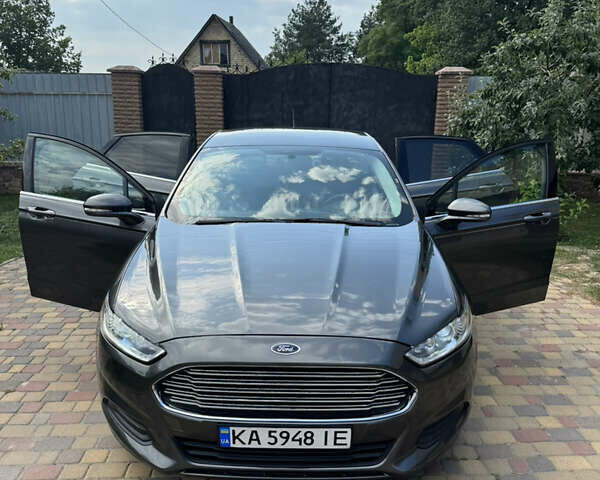 Серый Форд Фьюжн, объемом двигателя 1.5 л и пробегом 133 тыс. км за 10300 $, фото 3 на Automoto.ua