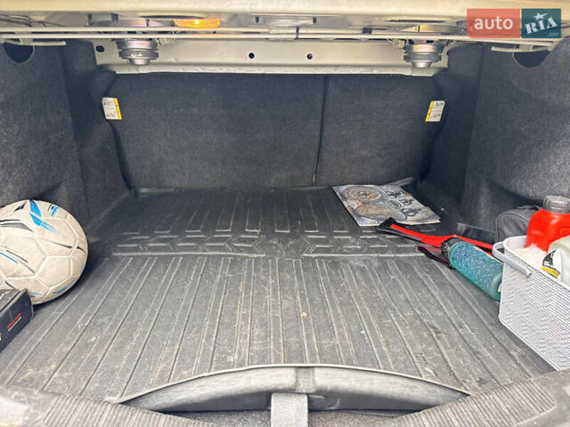 Серый Форд Фьюжн, объемом двигателя 2 л и пробегом 162 тыс. км за 11000 $, фото 35 на Automoto.ua