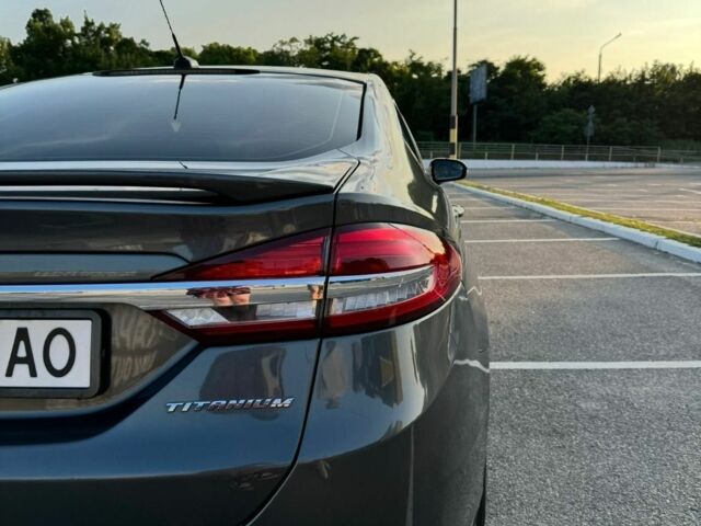 Сірий Форд Фьюжен, об'ємом двигуна 2 л та пробігом 152 тис. км за 10800 $, фото 4 на Automoto.ua