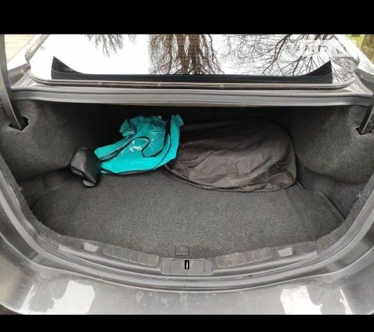 Серый Форд Фьюжн, объемом двигателя 2.5 л и пробегом 148 тыс. км за 10500 $, фото 16 на Automoto.ua