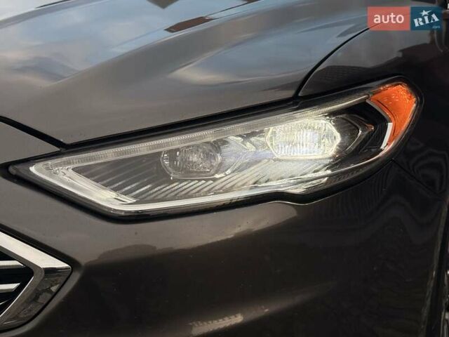 Сірий Форд Фьюжен, об'ємом двигуна 2 л та пробігом 174 тис. км за 14500 $, фото 65 на Automoto.ua