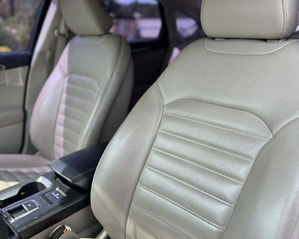 Сірий Форд Фьюжен, об'ємом двигуна 1.5 л та пробігом 129 тис. км за 13000 $, фото 22 на Automoto.ua