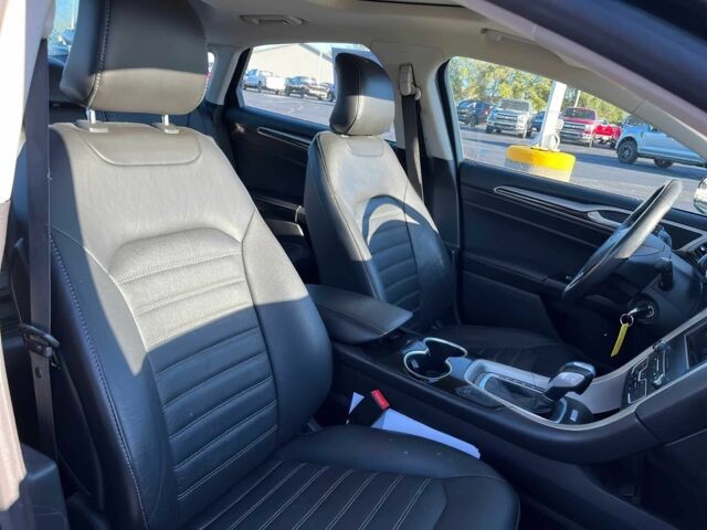 Сірий Форд Фьюжен, об'ємом двигуна 1.5 л та пробігом 76 тис. км за 2900 $, фото 9 на Automoto.ua