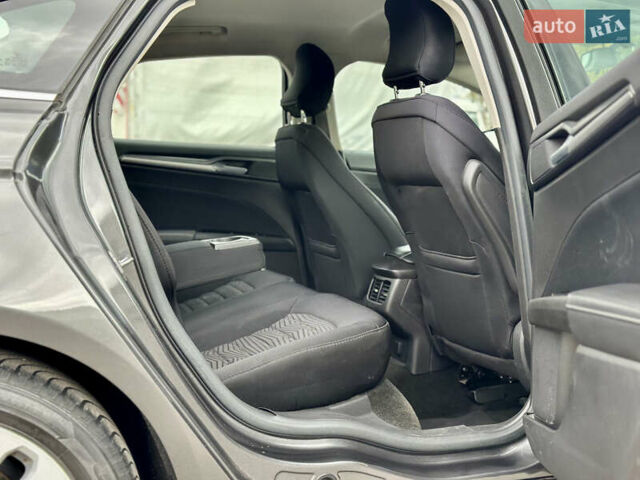Сірий Форд Фьюжен, об'ємом двигуна 2.49 л та пробігом 125 тис. км за 10800 $, фото 16 на Automoto.ua
