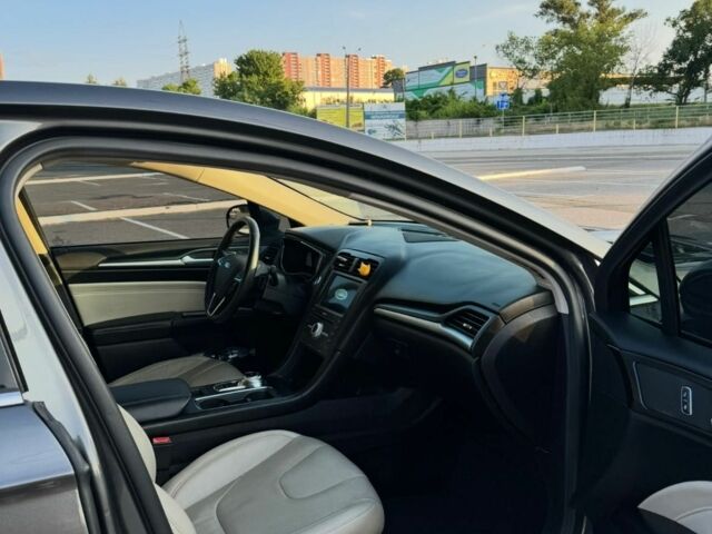 Сірий Форд Фьюжен, об'ємом двигуна 2 л та пробігом 152 тис. км за 10800 $, фото 11 на Automoto.ua