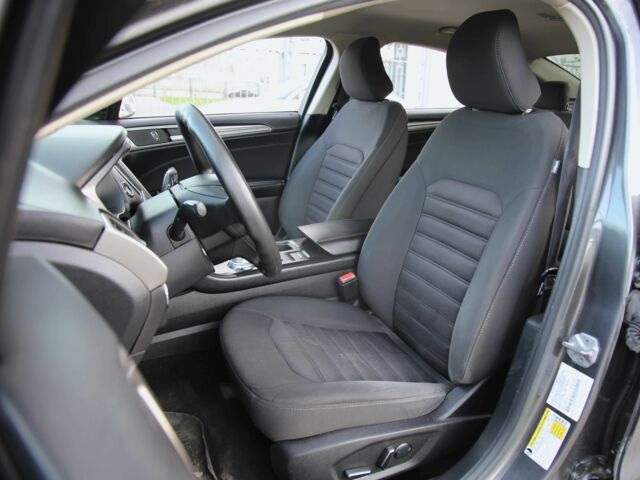 Серый Форд Фьюжн, объемом двигателя 2.5 л и пробегом 168 тыс. км за 10700 $, фото 6 на Automoto.ua