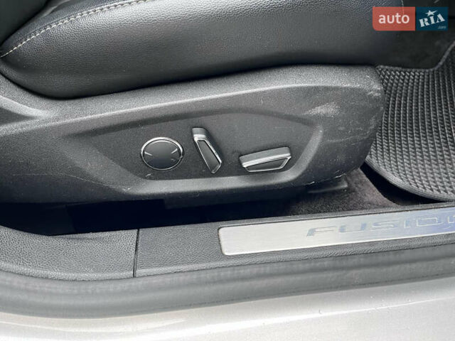Сірий Форд Фьюжен, об'ємом двигуна 2 л та пробігом 172 тис. км за 14500 $, фото 22 на Automoto.ua