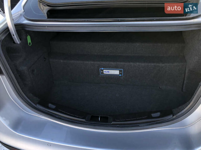 Сірий Форд Фьюжен, об'ємом двигуна 2 л та пробігом 150 тис. км за 12300 $, фото 17 на Automoto.ua