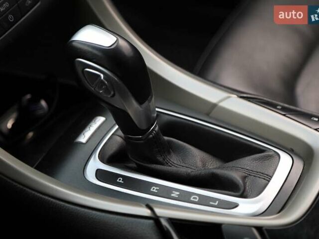 Сірий Форд Фьюжен, об'ємом двигуна 2 л та пробігом 171 тис. км за 15500 $, фото 15 на Automoto.ua