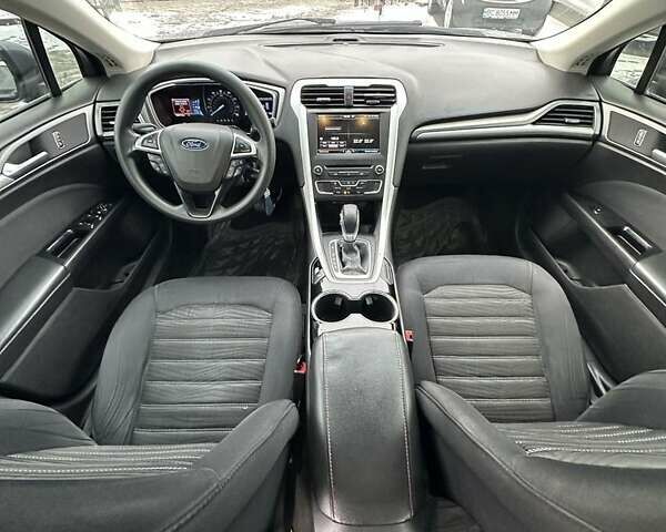 Сірий Форд Фьюжен, об'ємом двигуна 2.5 л та пробігом 186 тис. км за 10500 $, фото 5 на Automoto.ua