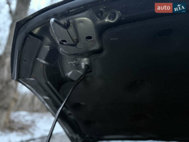 Серый Форд Фьюжн, объемом двигателя 2.49 л и пробегом 243 тыс. км за 9600 $, фото 33 на Automoto.ua