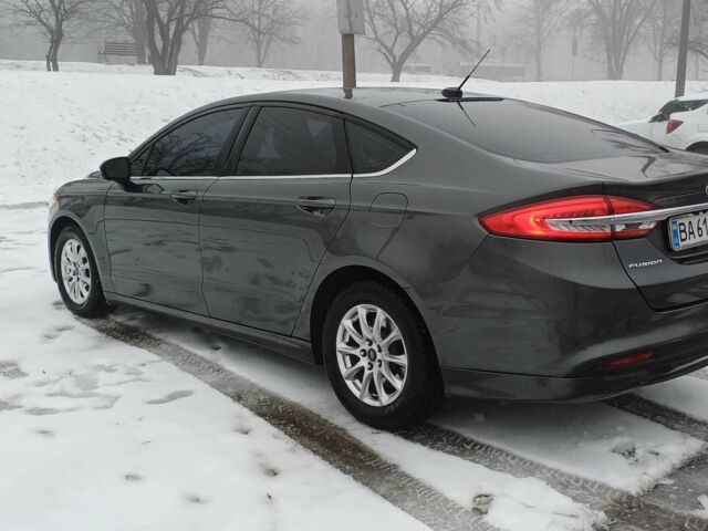 Серый Форд Фьюжн, объемом двигателя 2.5 л и пробегом 153 тыс. км за 10800 $, фото 5 на Automoto.ua