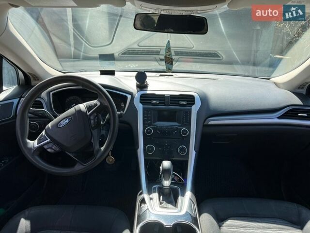 Серый Форд Фьюжн, объемом двигателя 2.49 л и пробегом 241 тыс. км за 9000 $, фото 9 на Automoto.ua