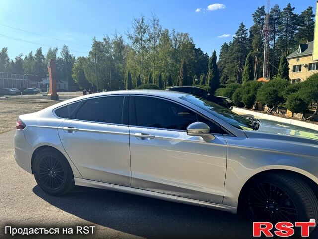 Сірий Форд Фьюжен, об'ємом двигуна 2 л та пробігом 160 тис. км за 11000 $, фото 3 на Automoto.ua