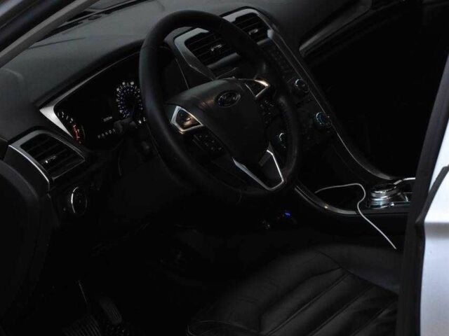 Сірий Форд Фьюжен, об'ємом двигуна 2 л та пробігом 200 тис. км за 10299 $, фото 10 на Automoto.ua