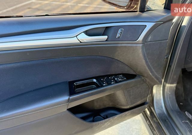 Серый Форд Фьюжн, объемом двигателя 2.49 л и пробегом 200 тыс. км за 8900 $, фото 18 на Automoto.ua