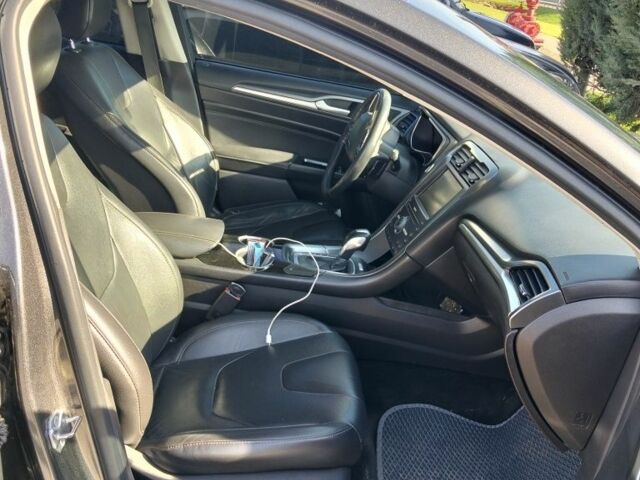 Серый Форд Фьюжн, объемом двигателя 2 л и пробегом 200 тыс. км за 10700 $, фото 3 на Automoto.ua