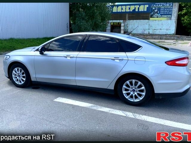 Сірий Форд Фьюжен, об'ємом двигуна 2.5 л та пробігом 95 тис. км за 10200 $, фото 4 на Automoto.ua