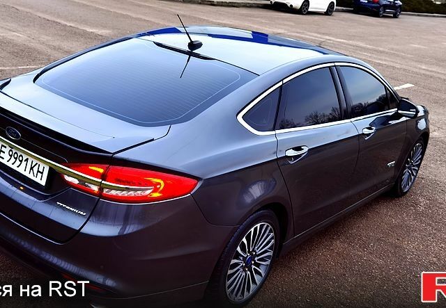 Форд Фьюжн 2016 в Днепре (Днепропетровске) на Automoto.ua Серый Форд Фьюжн, объемом двигателя 2 л и пробегом 0 тыс. км за 15200 $, фото 11 на Automoto.ua
