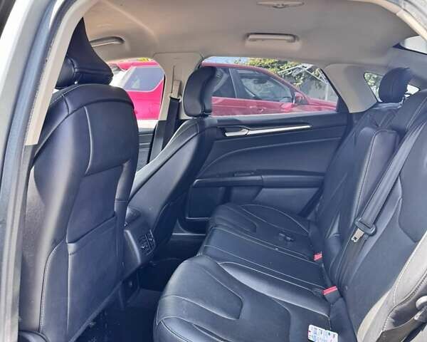 Серый Форд Фьюжн, объемом двигателя 2 л и пробегом 149 тыс. км за 11900 $, фото 10 на Automoto.ua