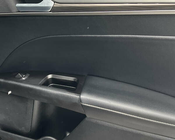 Серый Форд Фьюжн, объемом двигателя 2 л и пробегом 210 тыс. км за 13200 $, фото 26 на Automoto.ua