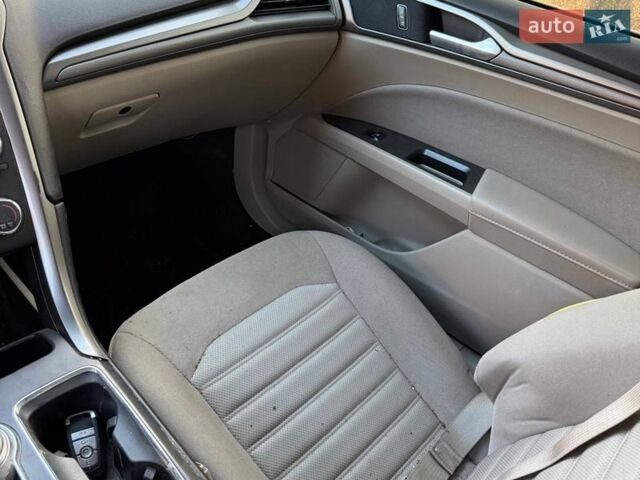 Серый Форд Фьюжн, объемом двигателя 2.49 л и пробегом 150 тыс. км за 5900 $, фото 33 на Automoto.ua