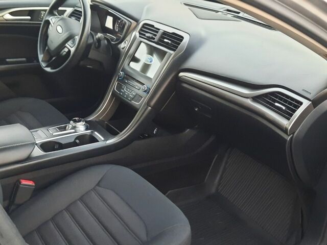 Серый Форд Фьюжн, объемом двигателя 2.5 л и пробегом 134 тыс. км за 15500 $, фото 11 на Automoto.ua