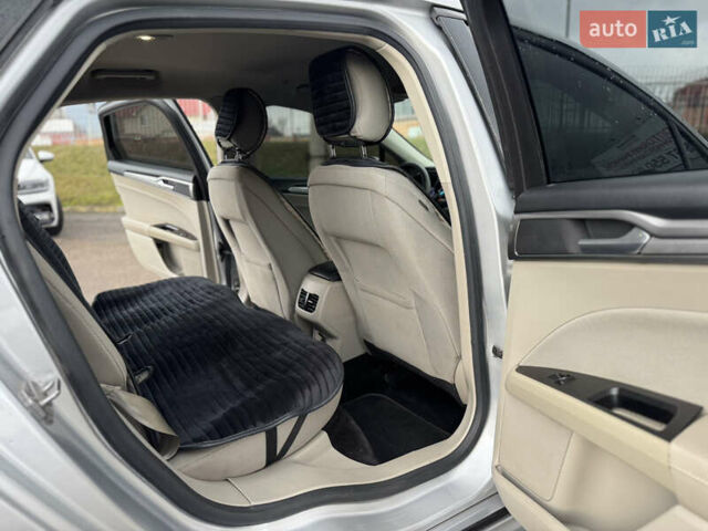 Сірий Форд Фьюжен, об'ємом двигуна 2 л та пробігом 159 тис. км за 14600 $, фото 16 на Automoto.ua