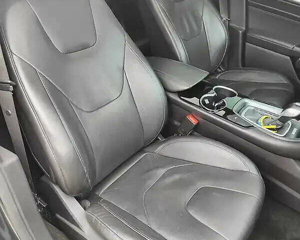 Сірий Форд Фьюжен, об'ємом двигуна 2 л та пробігом 120 тис. км за 14000 $, фото 5 на Automoto.ua