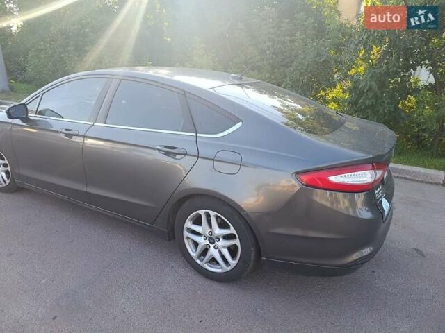 Форд Фьюжн 2016 в Житомире на Automoto.ua Серый Форд Фьюжн, объемом двигателя 2.5 л и пробегом 200 тыс. км за 10600 $, фото 1 на Automoto.ua