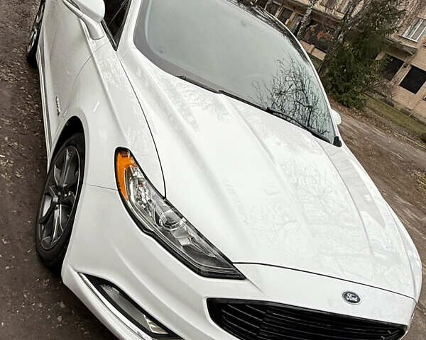 Сірий Форд Фьюжен, об'ємом двигуна 2 л та пробігом 200 тис. км за 14200 $, фото 7 на Automoto.ua