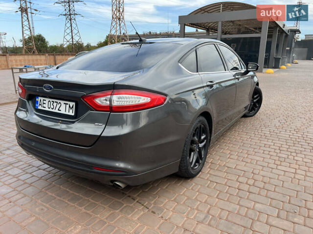 Форд Фьюжен 2016 у Кривому Розі на Automoto.ua Сірий Форд Фьюжен, об'ємом двигуна 2.5 л та пробігом 186 тис. км за 10800 $, фото 2 на Automoto.ua