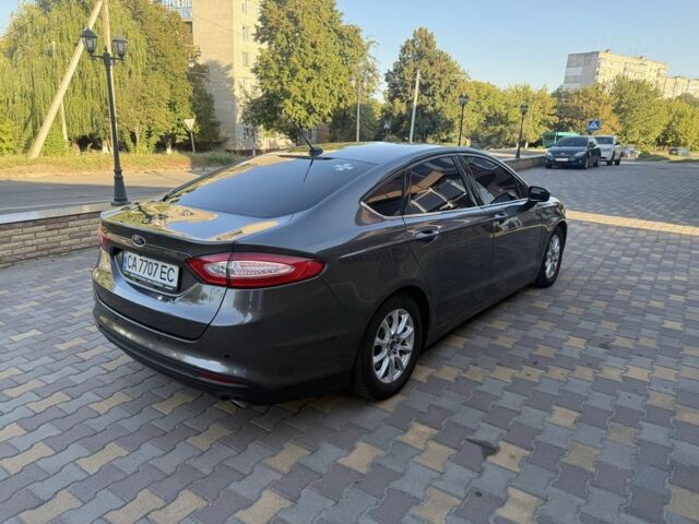 Сірий Форд Фьюжен, об'ємом двигуна 2.5 л та пробігом 233 тис. км за 10300 $, фото 2 на Automoto.ua