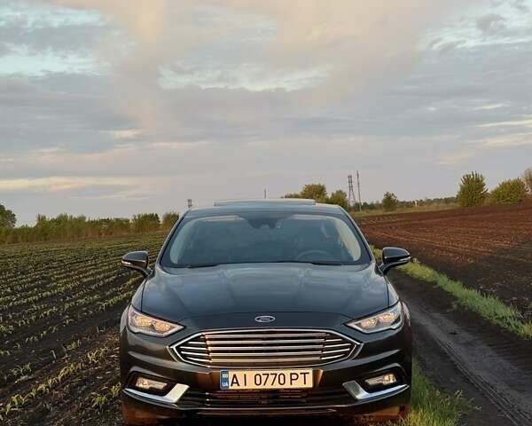 Сірий Форд Фьюжен, об'ємом двигуна 2 л та пробігом 121 тис. км за 13800 $, фото 1 на Automoto.ua