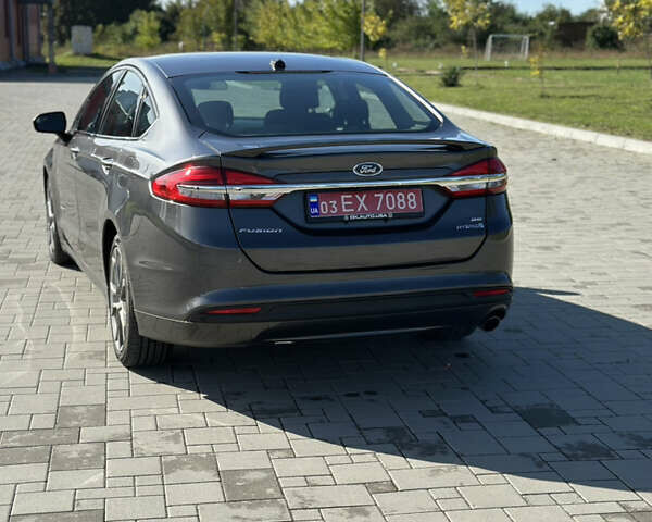Серый Форд Фьюжн, объемом двигателя 2 л и пробегом 241 тыс. км за 12100 $, фото 3 на Automoto.ua