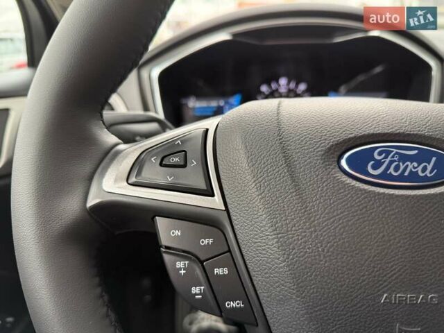 Форд Фьюжн 2017 в Киеве на Automoto.ua Серый Форд Фьюжн, объемом двигателя 2 л и пробегом 159 тыс. км за 12999 $, фото 25 на Automoto.ua