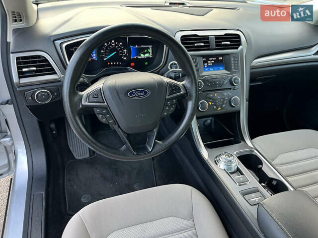 Сірий Форд Фьюжен, об'ємом двигуна 2 л та пробігом 123 тис. км за 14000 $, фото 29 на Automoto.ua