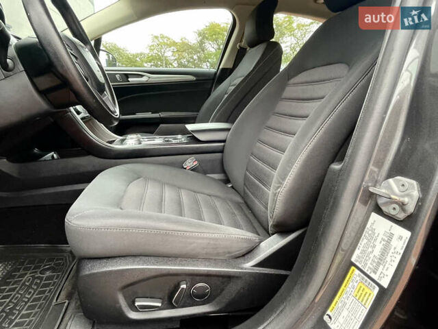 Серый Форд Фьюжн, объемом двигателя 2.49 л и пробегом 119 тыс. км за 10400 $, фото 39 на Automoto.ua